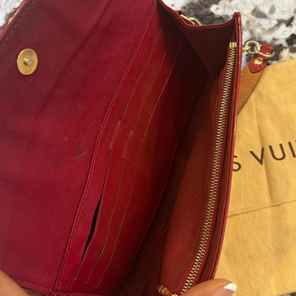 Louis Vuitton Clutch - Picture 4 of 6